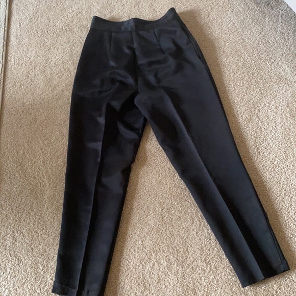 Ellen D Kollection Two Piece Suit - Picture 9 of 9